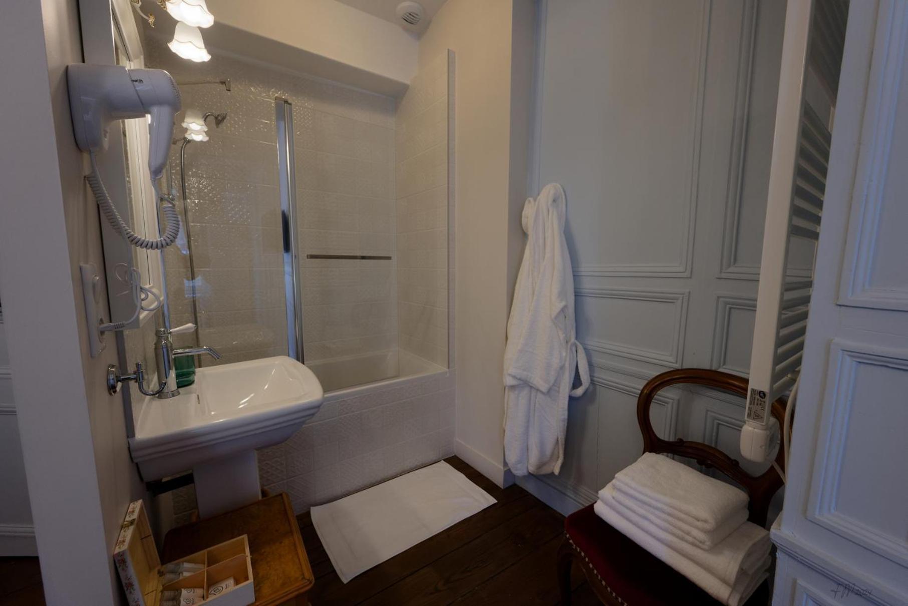 Guest House Saint Yves Ντινάν Εξωτερικό φωτογραφία